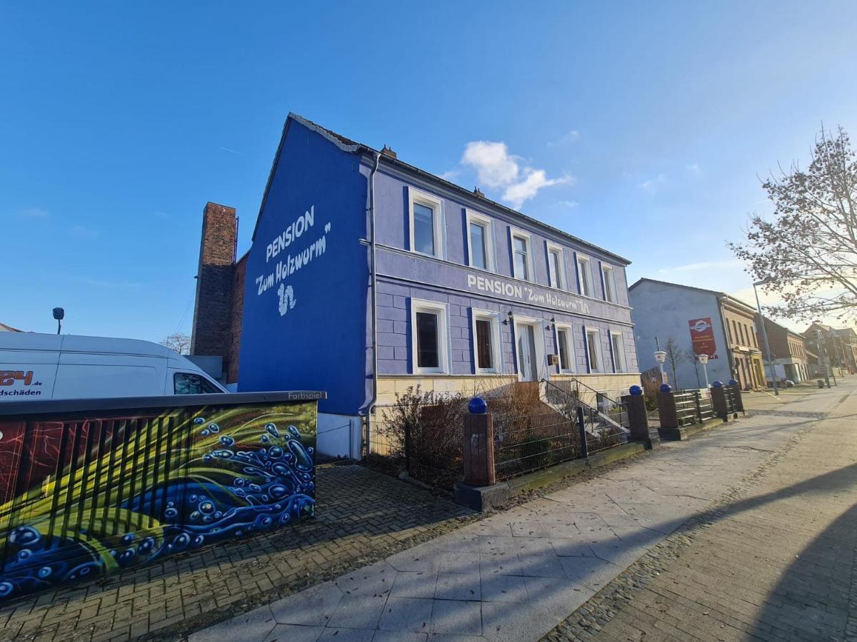 Pension Zum Holzwurm Wittenberge Bagian luar foto