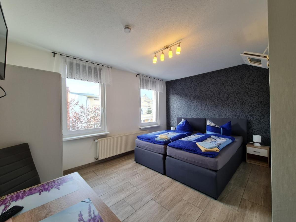 Pension Zum Holzwurm Wittenberge Bagian luar foto